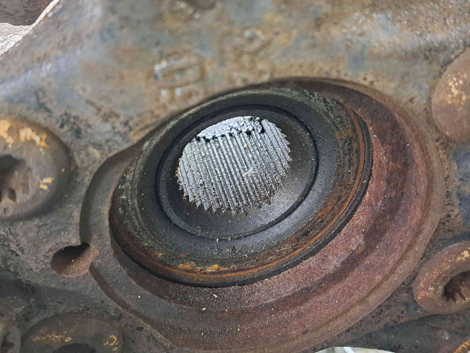 Fuzeta fata stanga Volkswagen Touran (1T1, 1T2) [Fabr 2003-2010] OEM 1.9 TDI BXE 1.9 TDI BXE 77KW / 105CP - imagine 3