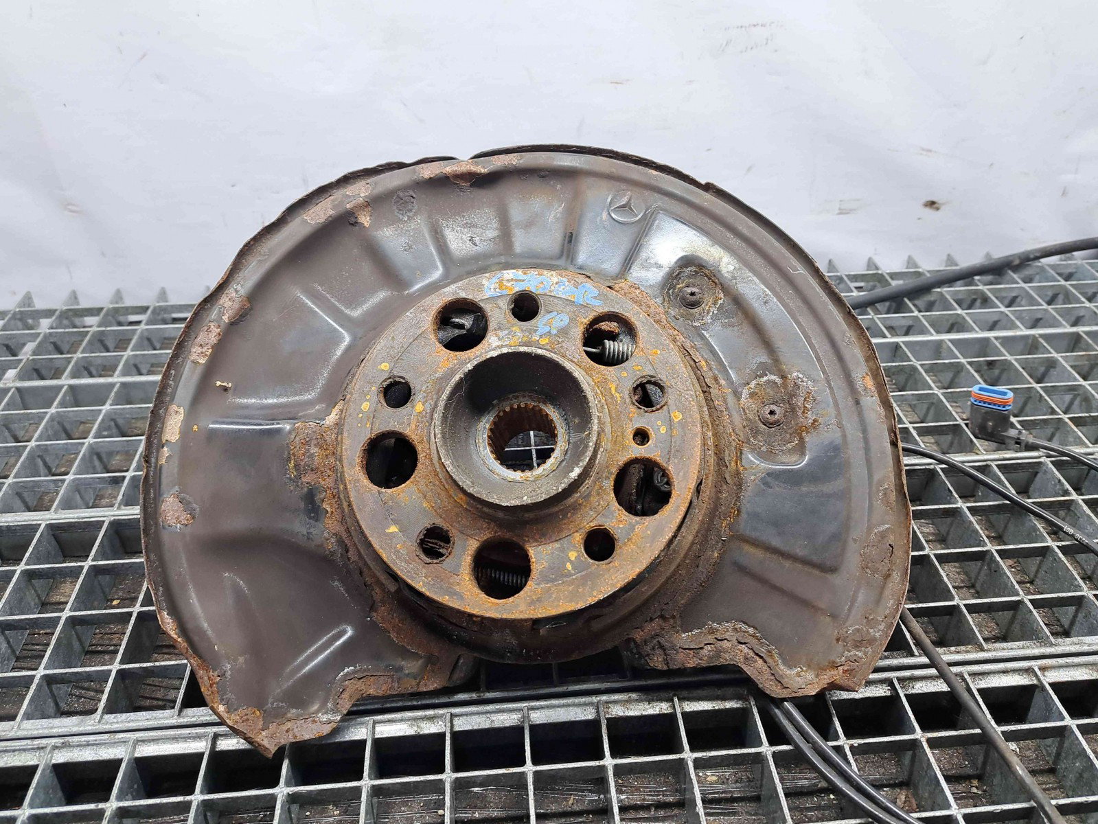 Fuzeta spate dreapta Mercedes Clasa C (W204) [Fabr 2007-2014] OEM 3.0 CDI 642830 3.0 CDI 642830 165KW / 224CP - imagine 1