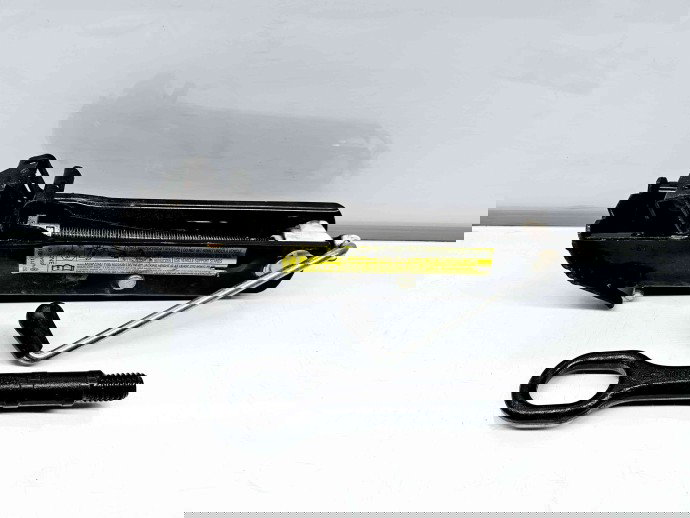   Cric Volkswagen Passat B7 (365) Variant [Fabr 2010-2014] 3C0011031B | 1T0805615A