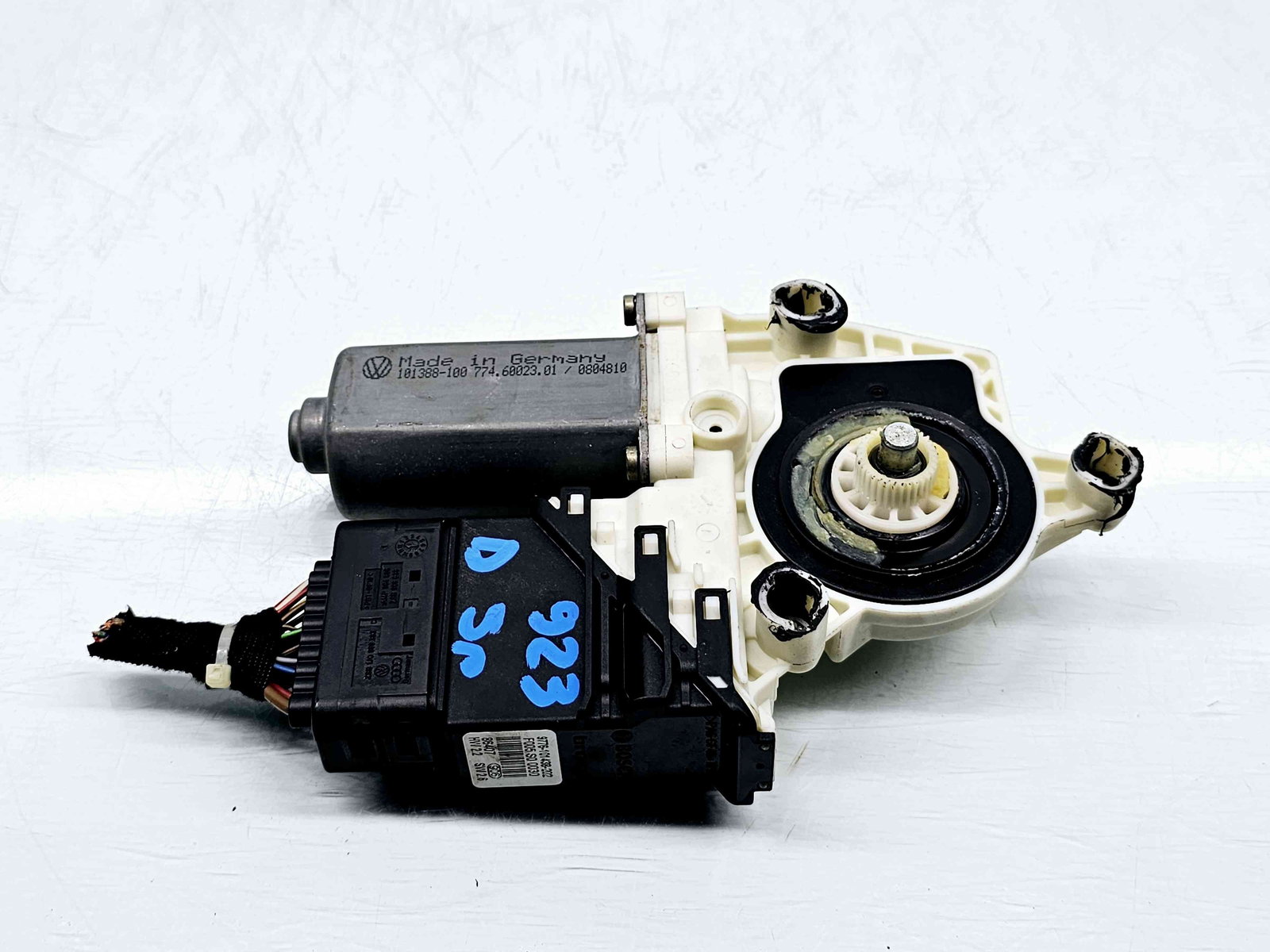 Motoras geam dreapta spate Volkswagen Golf 4 Variant (1J5) [Fabr 1999-2005] 1J4839730C