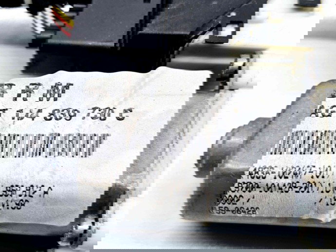 Motoras geam dreapta spate Volkswagen Golf 4 Variant (1J5) [Fabr 1999-2005] 1J4839730C