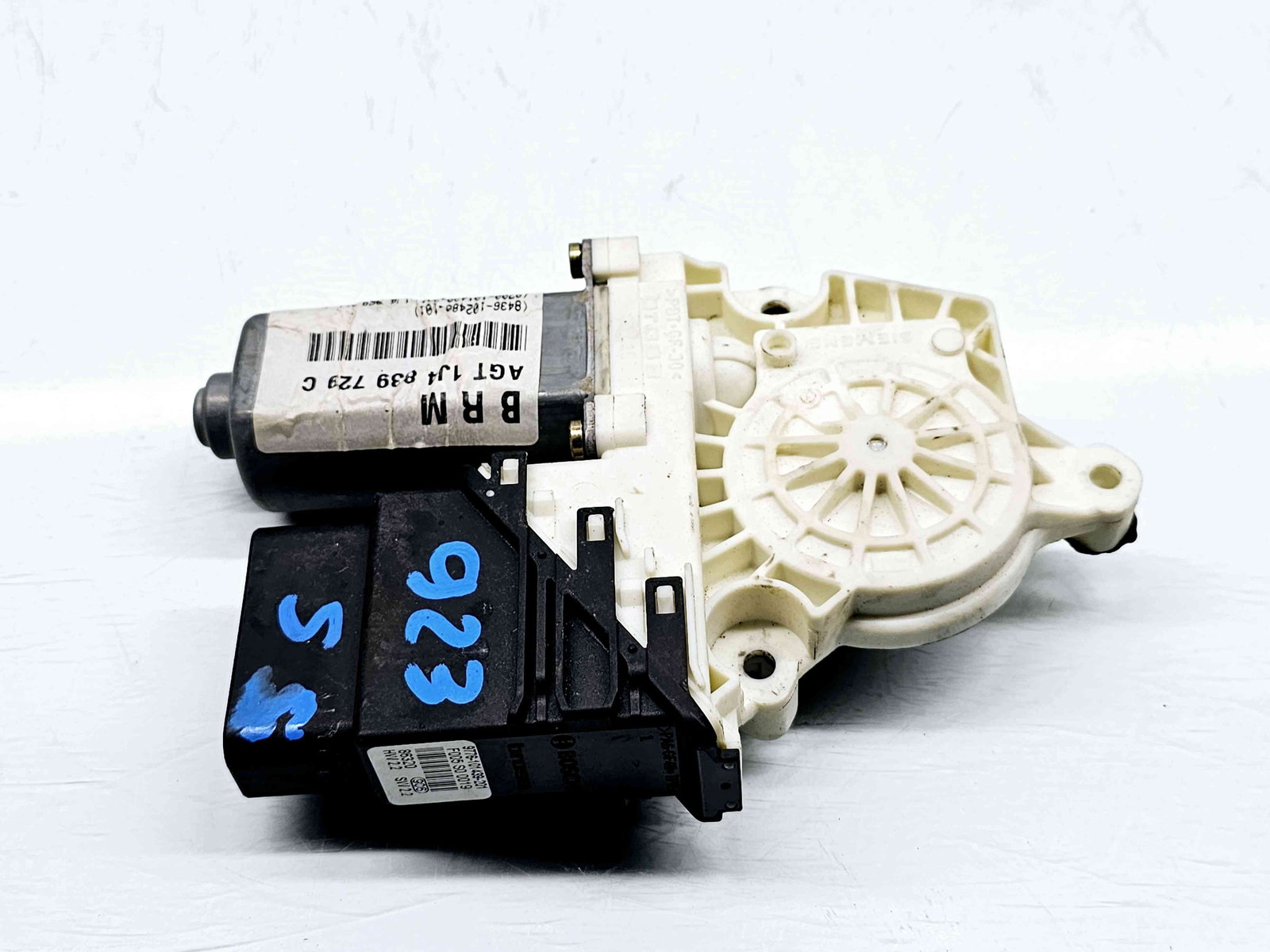 Motoras geam stanga spate Volkswagen Golf 4 Variant (1J5) [Fabr 1999-2005] 1J4839729C - imagine 2