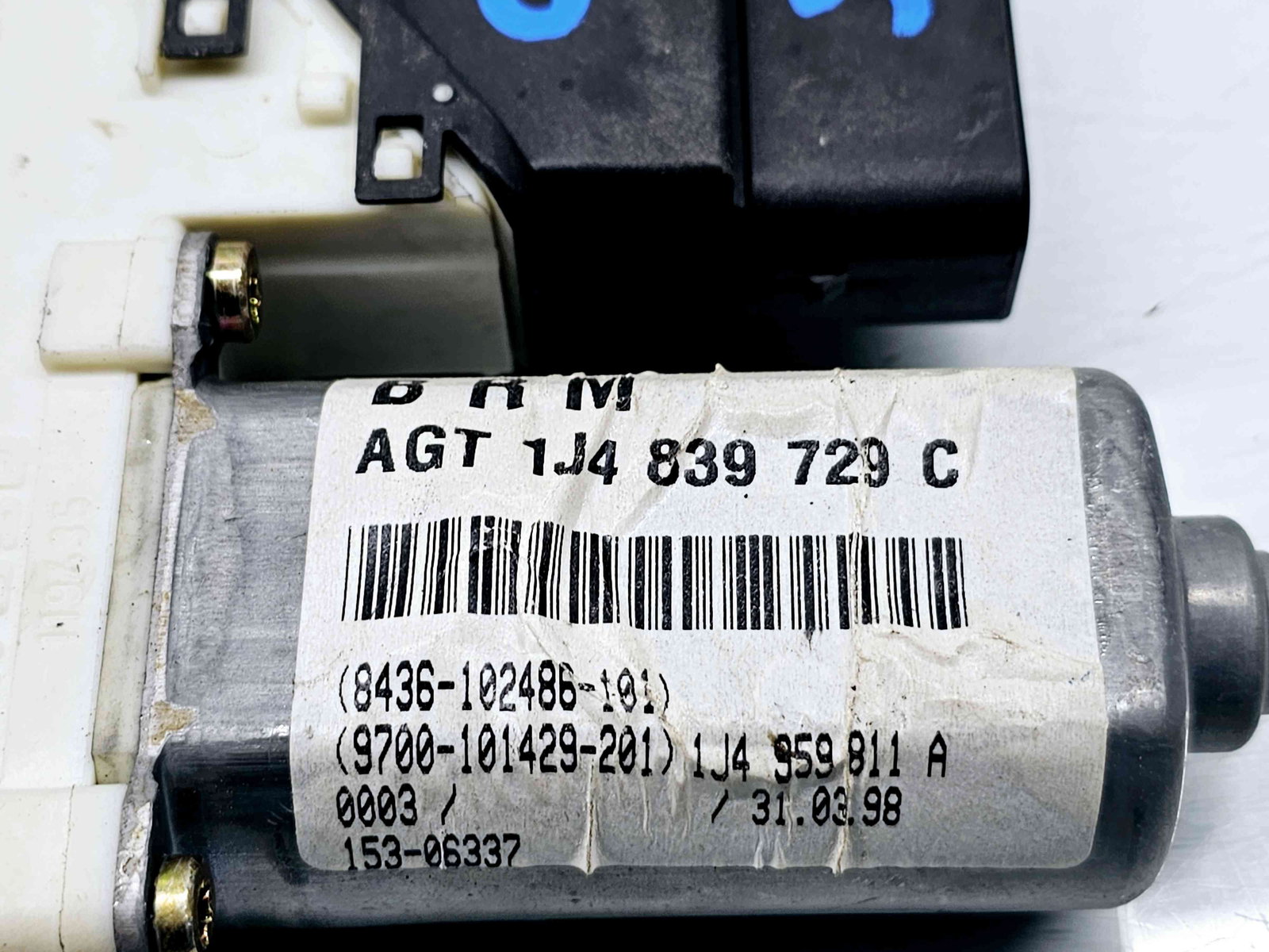 Motoras geam stanga spate Volkswagen Golf 4 Variant (1J5) [Fabr 1999-2005] 1J4839729C - imagine 3