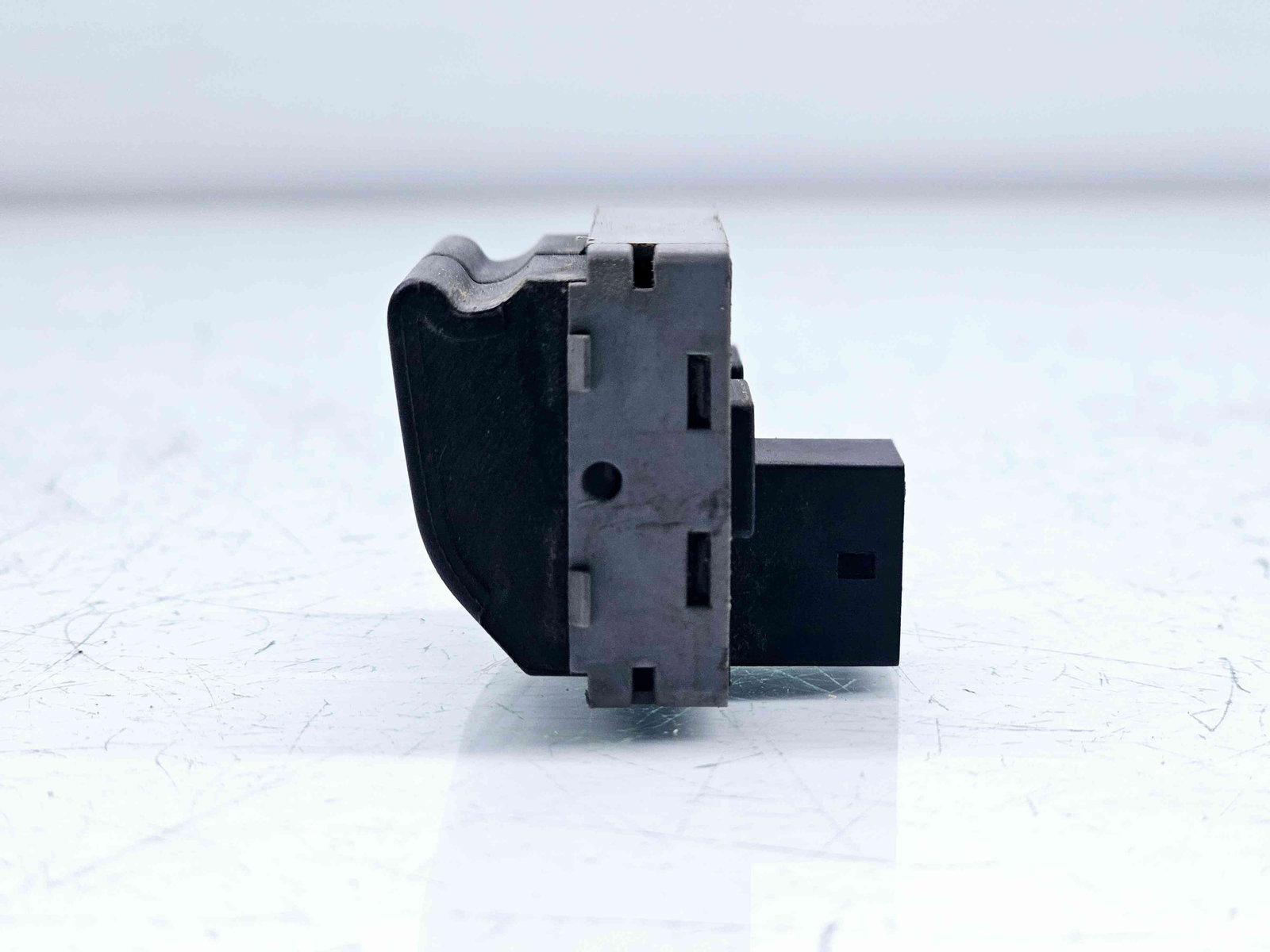 Butoane comanda geamuri sofer Volkswagen Polo (6N2) [Fabr 1995-2000] 6Q0959858 - imagine 2
