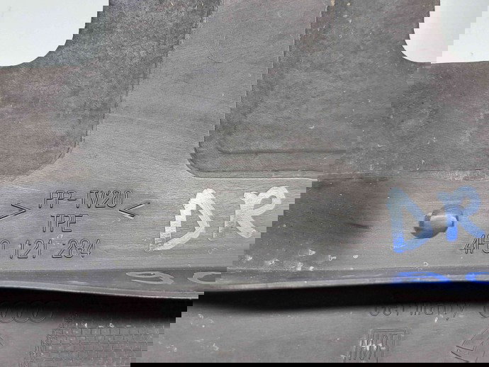 Deflector aer Audi A6 (4F2, C6) [Fabr 2004-2010] 4F0121284