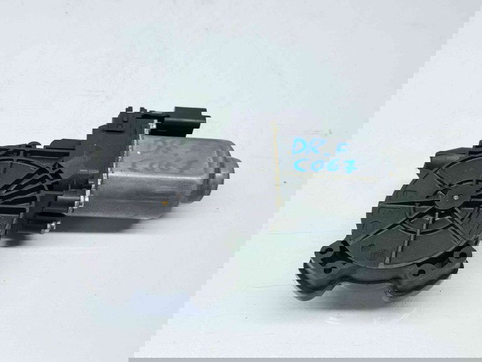 Motoras geam dreapta fata Nissan Qashqai [Fabr 2007-2014] OEM