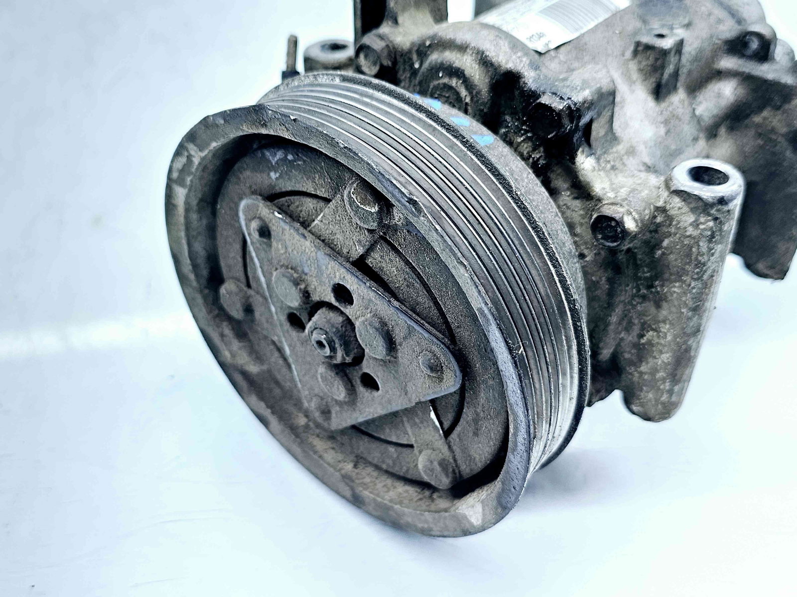 Compresor clima Renault Symbol / Thalia [Fabr 1998-2007] 8200600117 1.5 DCI K9K714 50KW / 68CP 1.5 DCI K9K714 50KW / 68CP - imagine 3