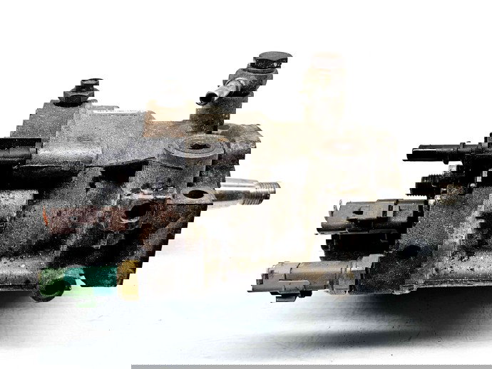 Pompa inalta presiune Renault Symbol / Thalia [Fabr 1998-2007] 8200423059 | 8200057225 1.5 DCI K9K714 50KW / 68CP 1.5 DCI K9K714 50KW / 68CP