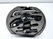   Set cric si cheie Volkswagen Golf 6 (5K1) [Fabr 2009-2013] 1K0012115F