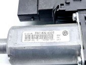 Motoras geam dreapta spate Volkswagen Golf 5 Plus (5M1) [Fabr 2005-2008] 5M0839402B