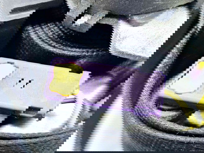   Centura dreapta fata Volkswagen Golf 5 Plus (5M1) [Fabr 2005-2008] 5M1857706