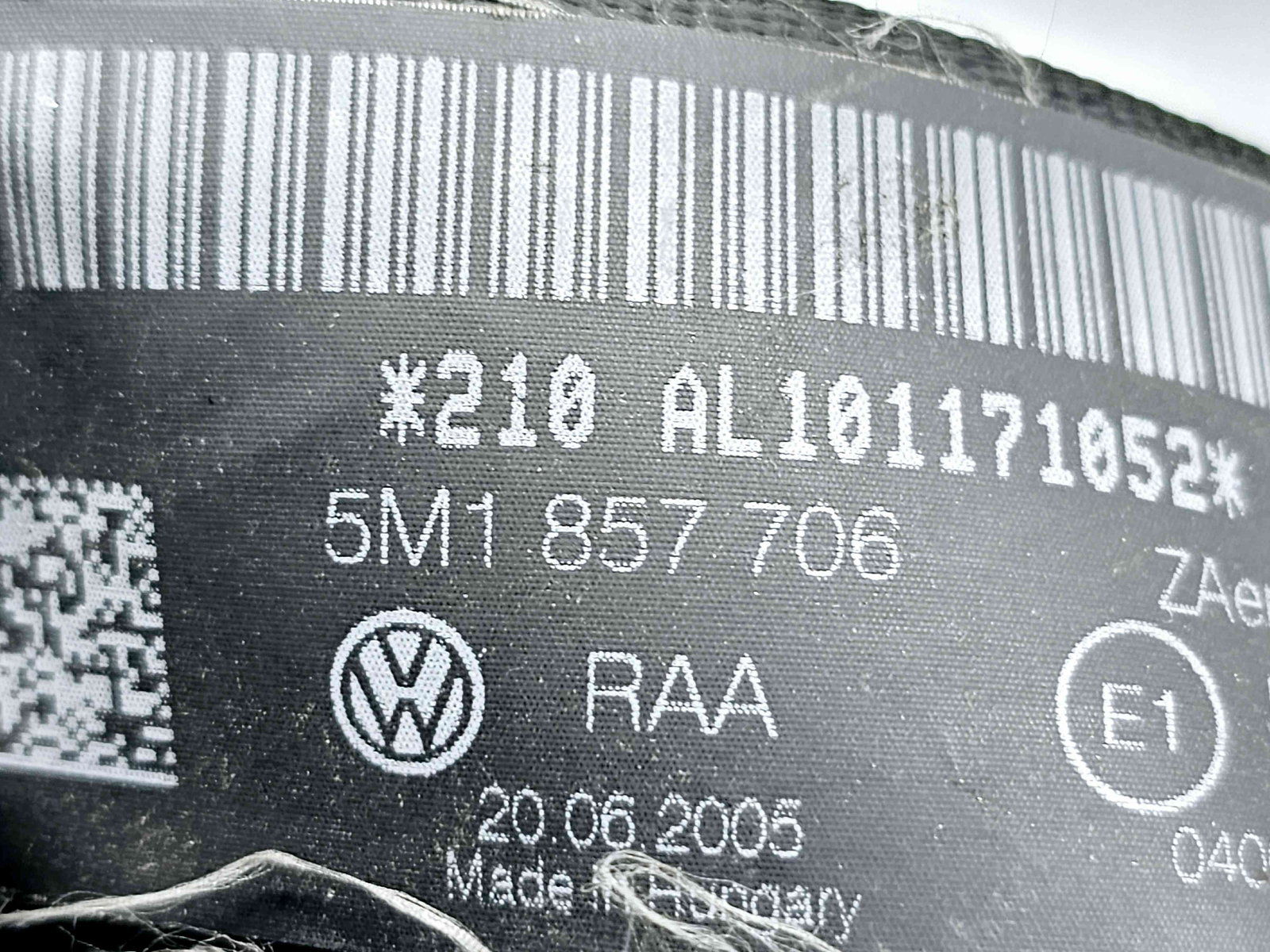 Centura dreapta fata Volkswagen Golf 5 Plus (5M1) [Fabr 2005-2008] 5M1857706 - imagine 3