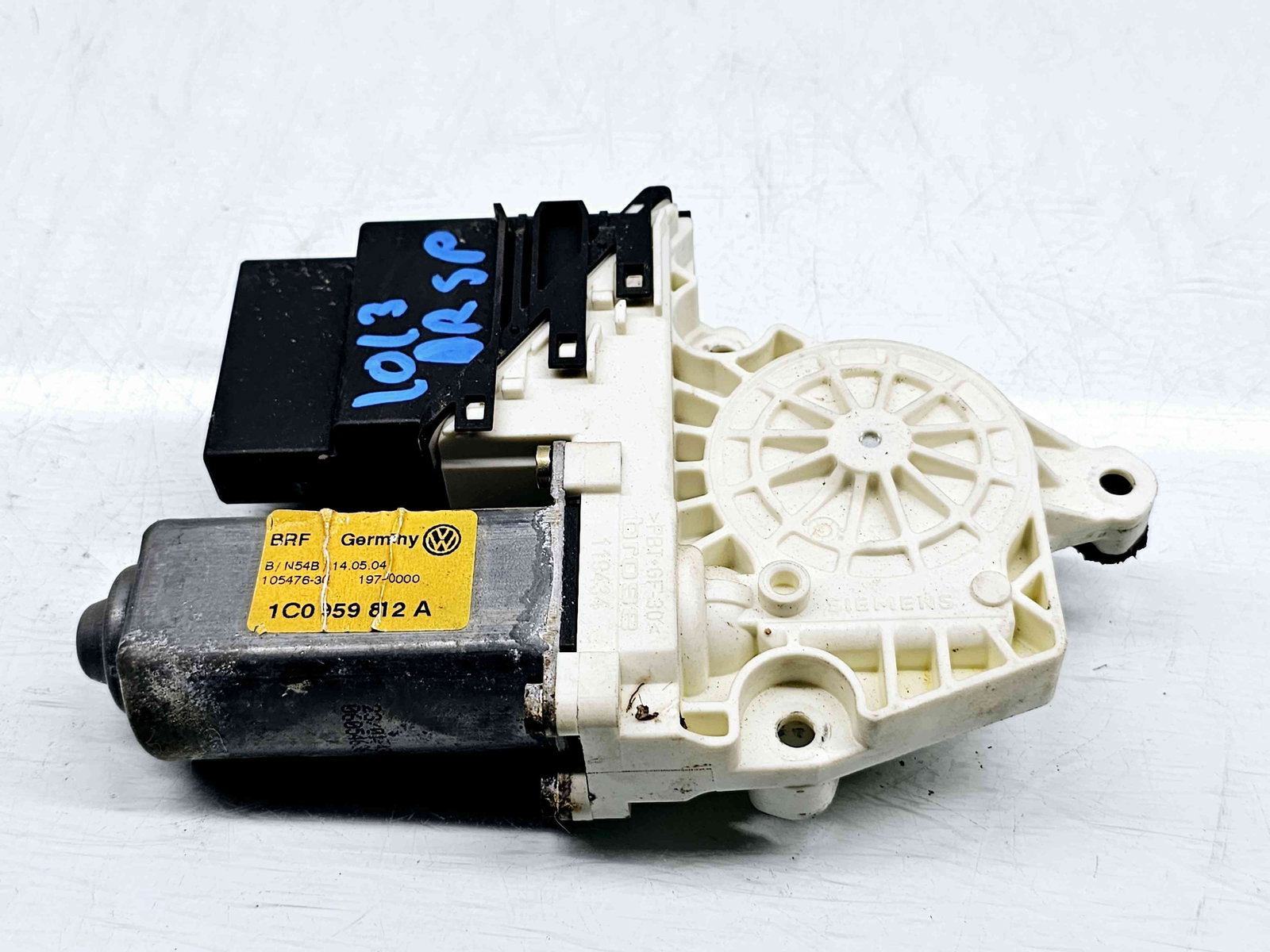 Motoras geam dreapta spate Volkswagen Golf 4 Variant (1J5) [Fabr 1999-2005] 1C0959812A - imagine 3