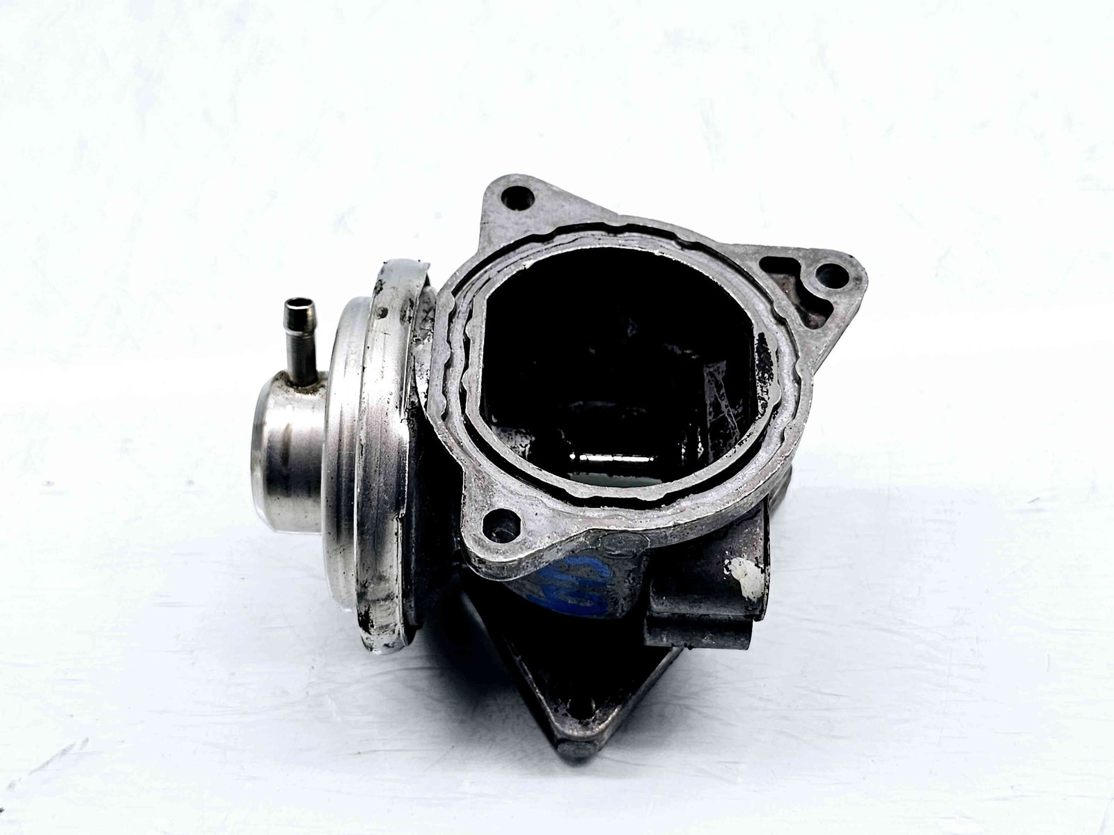 Supapa EGR Volkswagen Golf 4 Variant (1J5) [Fabr 1999-2005] 038131501S 1.9 TDI AXR 74KW / 101CP 1.9 TDI AXR 74KW / 101CP