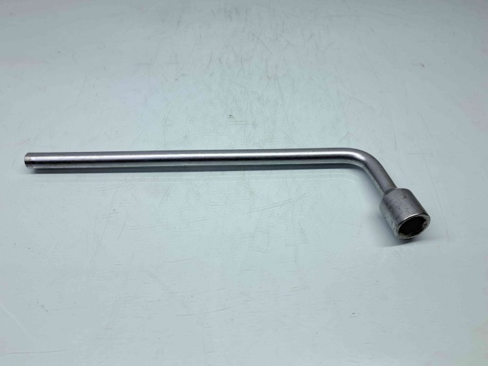  Cheie pentru roti Mercedes Clasa C (W204) [Fabr 2007-2014] A2215810001