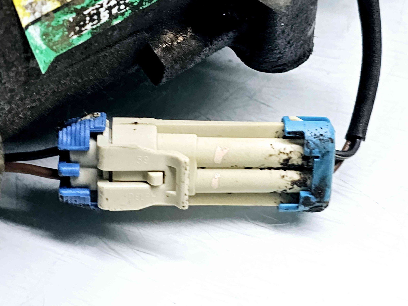 Compresor clima Opel Corsa C (F08, F68) [Fabr 2000-2005] 09132918 1.2 Benz Z12XE 55KW / 75CP 1.2 Benz Z12XE 55KW / 75CP 1.2 Benz Z12XE 55KW / 75CP - imagine 4