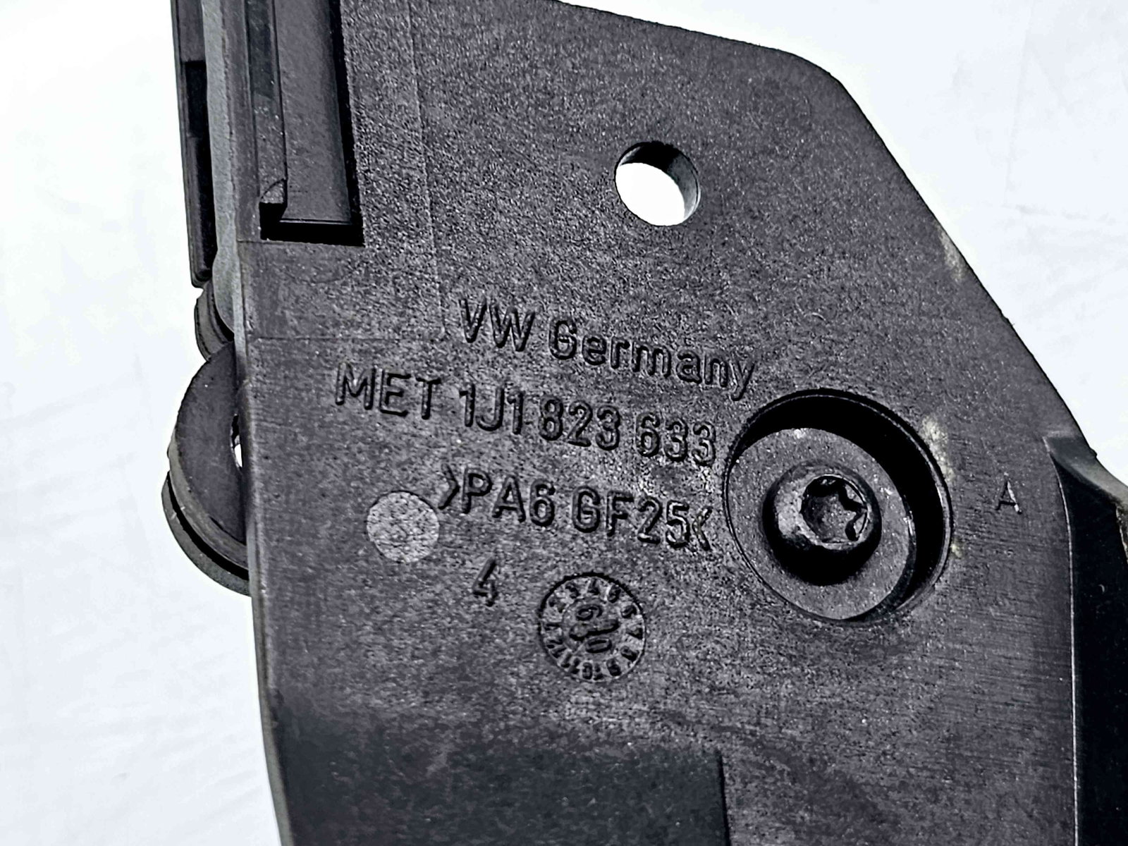 Maner deschidere capota Seat Ibiza 5 (6J5) [Fabr 2008-2017] 1J1823633 - imagine 3