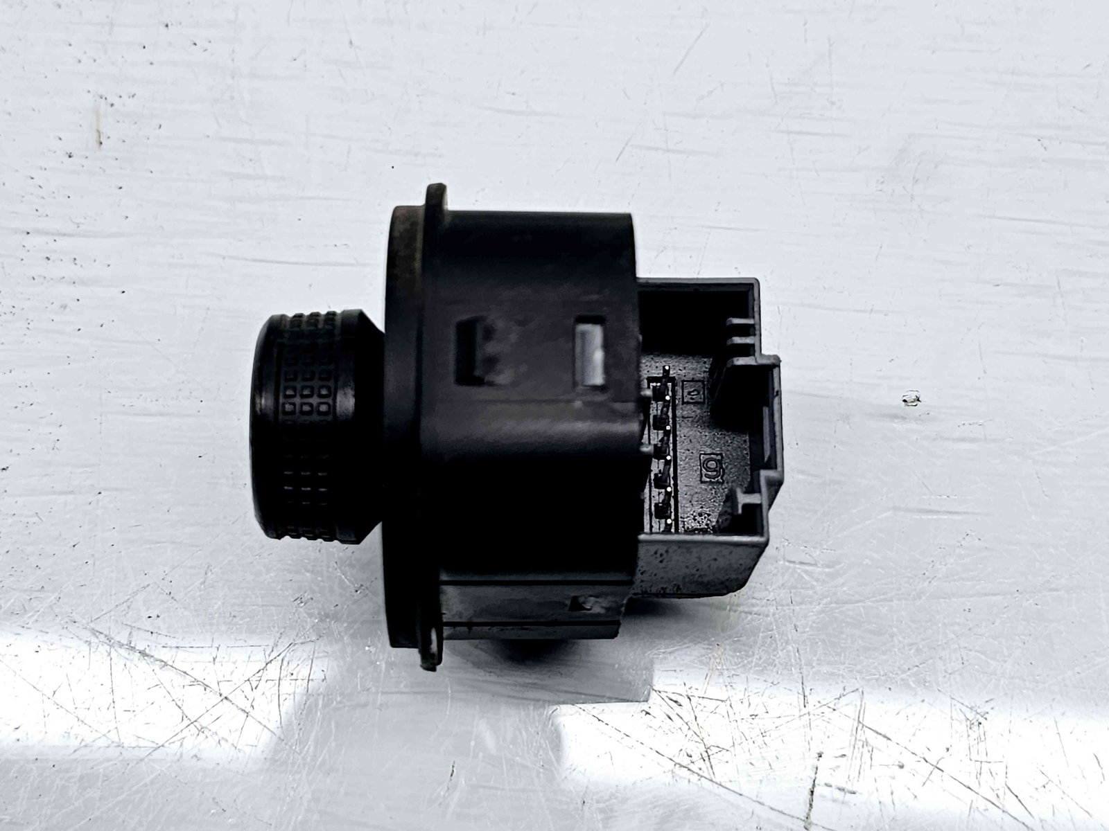 Buton reglaj oglinzi Volkswagen Caddy IV Van (SAA, SAH) [Fabr 2015-2024] 1K8959565B - imagine 2