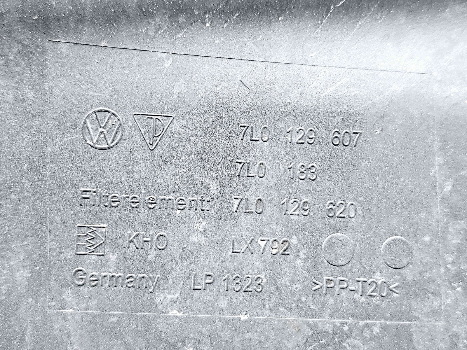 Carcasa filtru aer Volkswagen Touareg (7LA, 7L6) [Fabr 2003-2010] 7L0129607 2.5 TDI BAC 128KW / 174CP - imagine 2