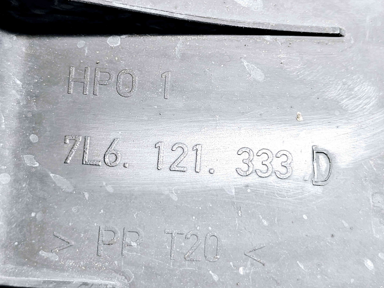 Deflector aer Volkswagen Touareg (7LA, 7L6) [Fabr 2003-2010] 7L6121333D - imagine 2