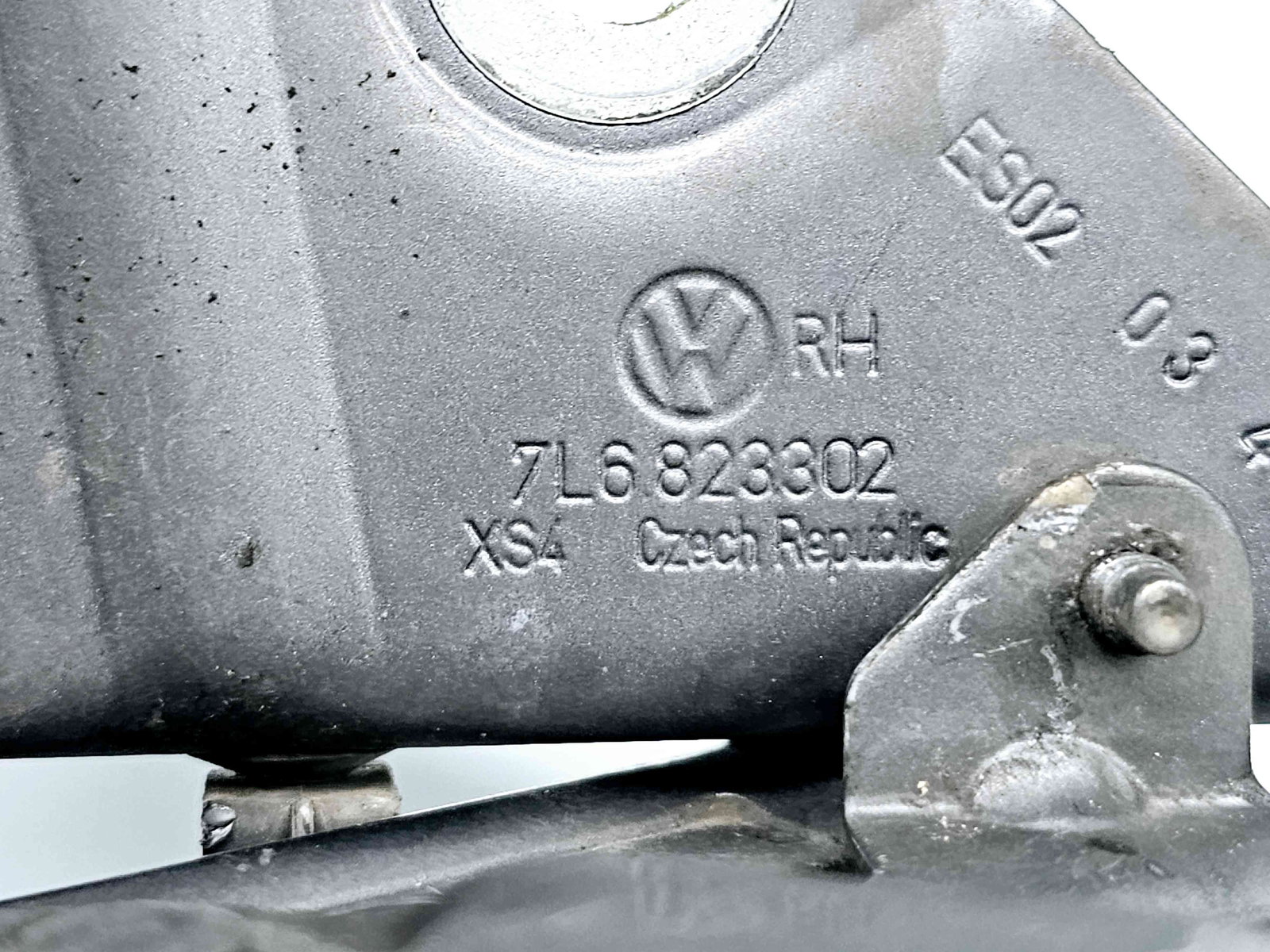 Set balamale capota Volkswagen Touareg (7LA, 7L6) [Fabr 2003-2010] 7L6823301 n 7L6823302 - imagine 2