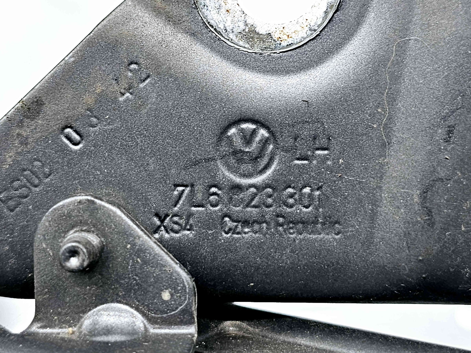 Set balamale capota Volkswagen Touareg (7LA, 7L6) [Fabr 2003-2010] 7L6823301 n 7L6823302 - imagine 3