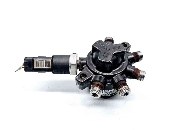 Rampa injectoare Renault Kangoo 1 [Fabr 1997-2007] 8200057345 1.5 CDI K9K722 60KW / 82CP