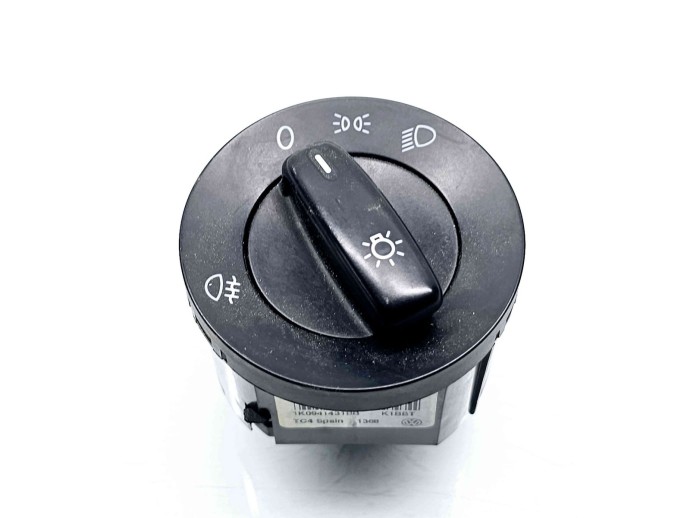  Bloc lumini Volkswagen Golf 4 (1J1) [Fabr 1997-2004] 1K0941431BB