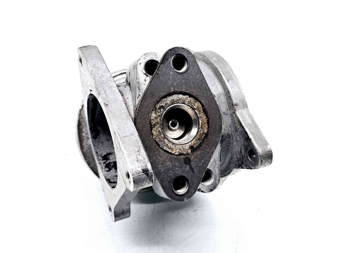 Supapa EGR Volkswagen Golf 5 (1K1) [Fabr 2004-2008] 038131501S 1.9 TDI AXR 74KW / 101CP 1.9 TDI AXR 74KW / 101CP