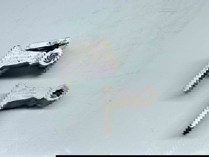 Set balamale usa dreapta fata Skoda Rapid (NH3) [Fabr 2012-2019] 8K0881402A