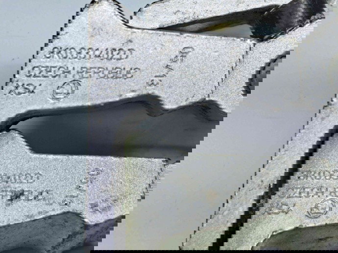 Set balamale usa dreapta spate Skoda Rapid (NH3) [Fabr 2012-2019] 8K0831402D