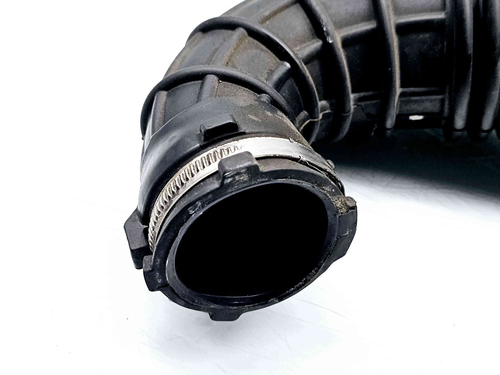 Tub admisie aer Audi A5 Sportback (8TA) [Fabr 2009-2015] 03L129629E 2.0 TDI CGLC 130KW / 177CP - imagine 3