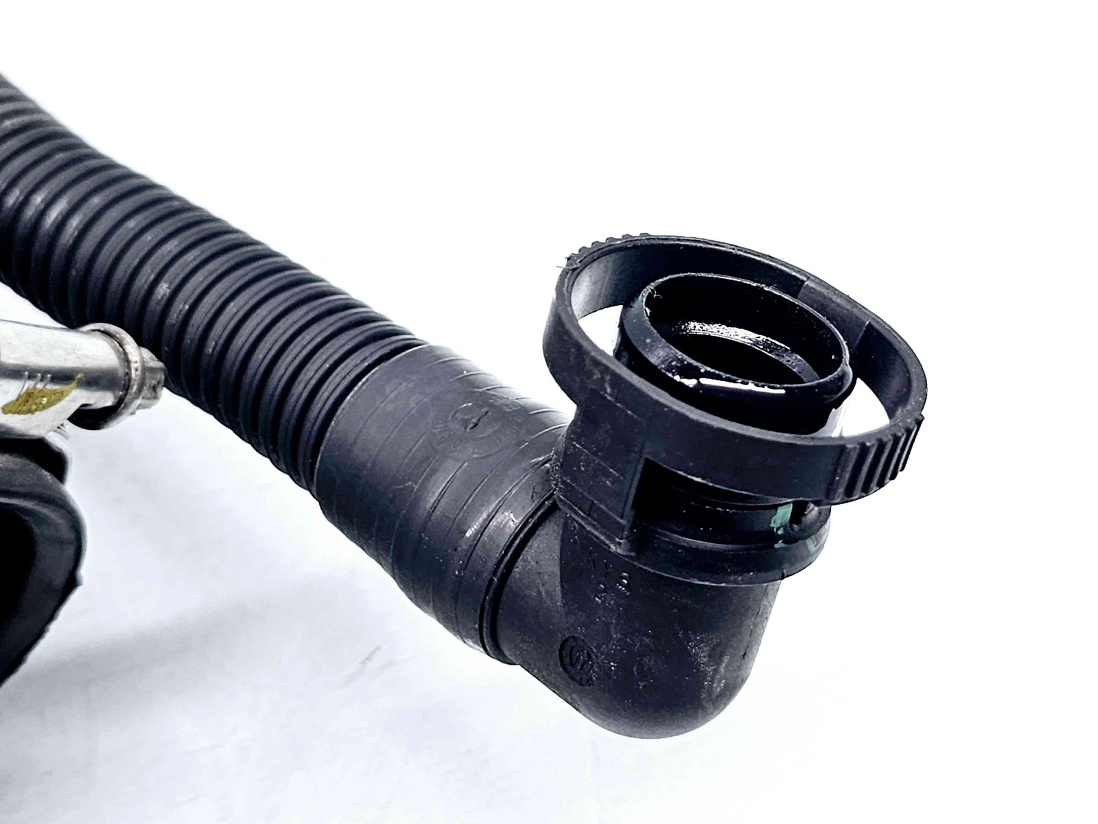 Tub admisie aer Audi A5 Sportback (8TA) [Fabr 2009-2015] 03L129629E 2.0 TDI CGLC 130KW / 177CP - imagine 5