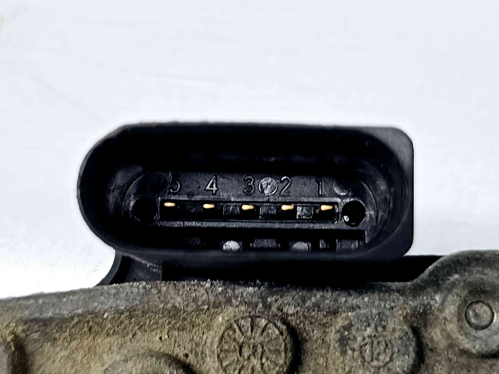 Motoras galerie evacuare AUDI A4 (8W2, B9) [Fabr 2015-prezent] 5Q0253691K 2.0 TDI DFSF 55KW / 75CP - imagine 4