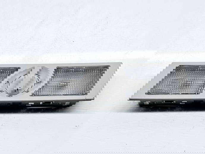   Plafoniera spate Volkswagen Touran (1T1, 1T2) [Fabr 2003-2010] 6Q0947291A