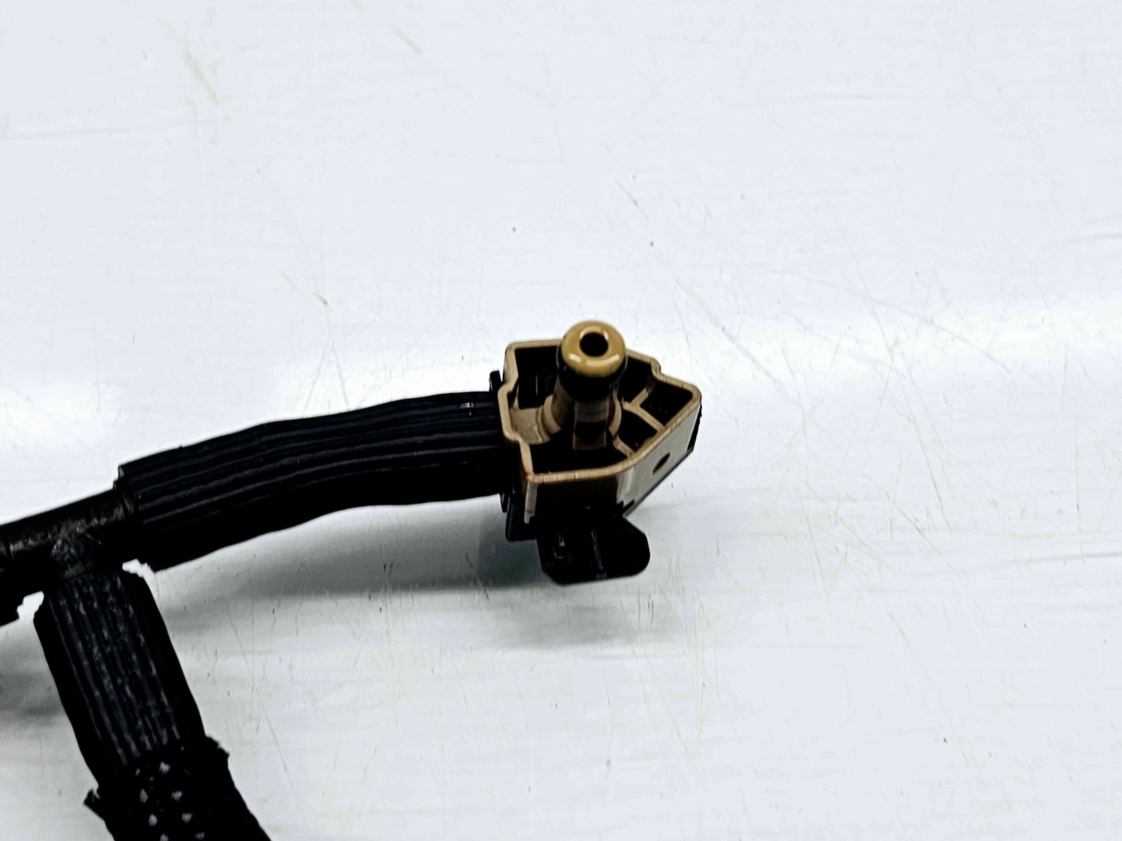 Conducta retur injectoare Audi A4 (8W2, B9) [Fabr 2015-2023] OEM 2.0 TDI DEUA 110KW / 150CP - imagine 2