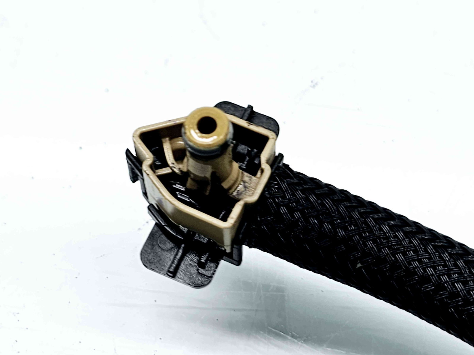 Conducta retur injectoare Audi A4 (8W2, B9) [Fabr 2015-2023] OEM 2.0 TDI DEUA 110KW / 150CP - imagine 5