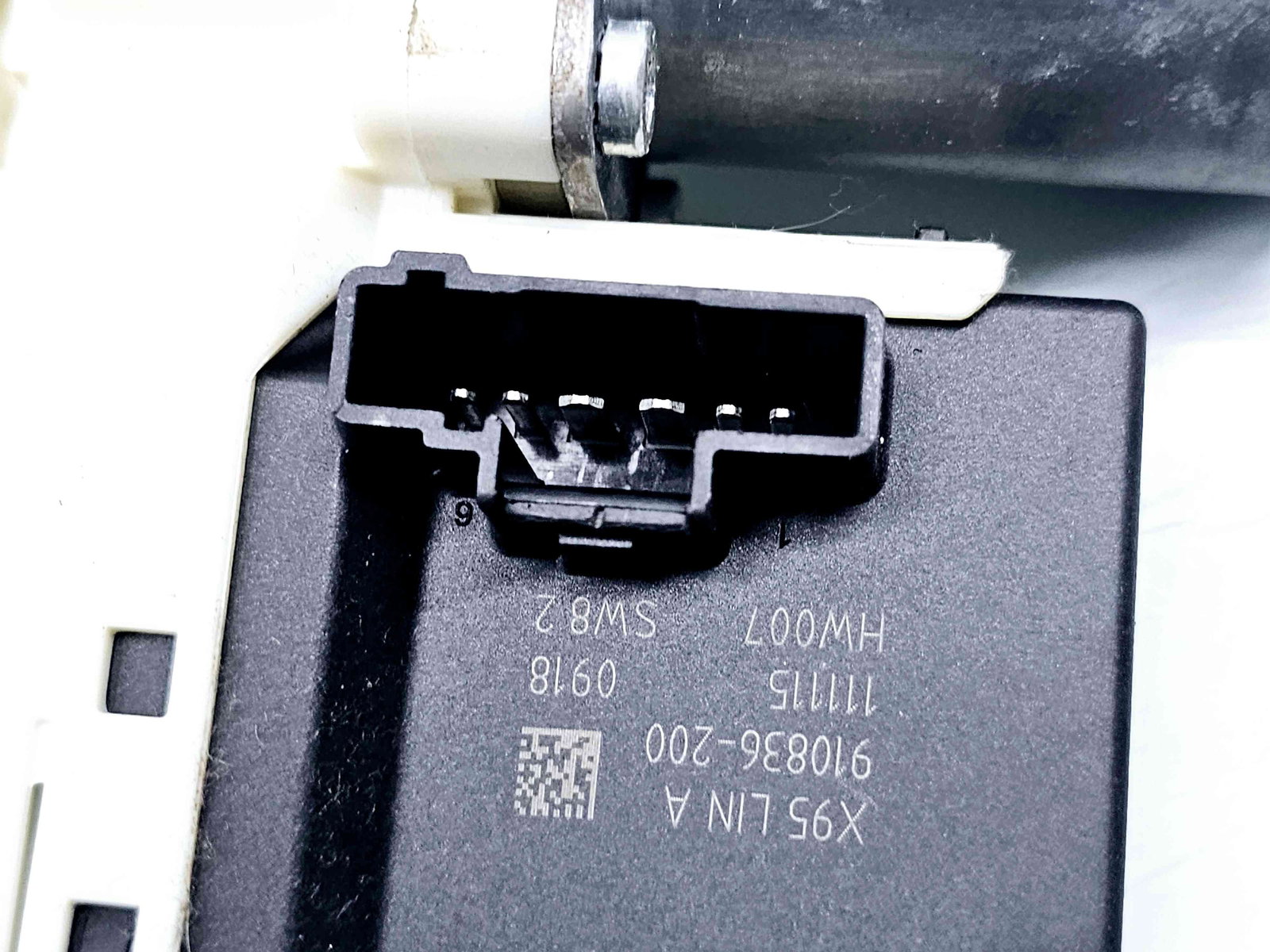 Motoras geam stanga spate Renault Megane 3 (B95) [Fabr 2008-2016] 827310185R - imagine 4