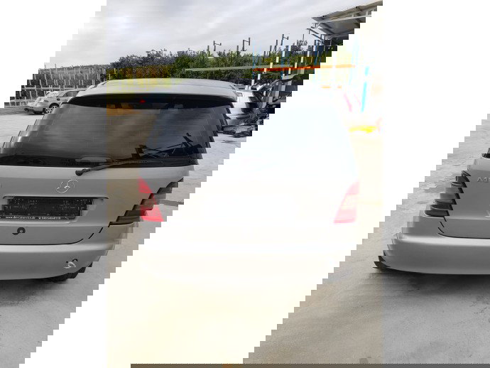 Dezmembrari Mercedes Benz A160