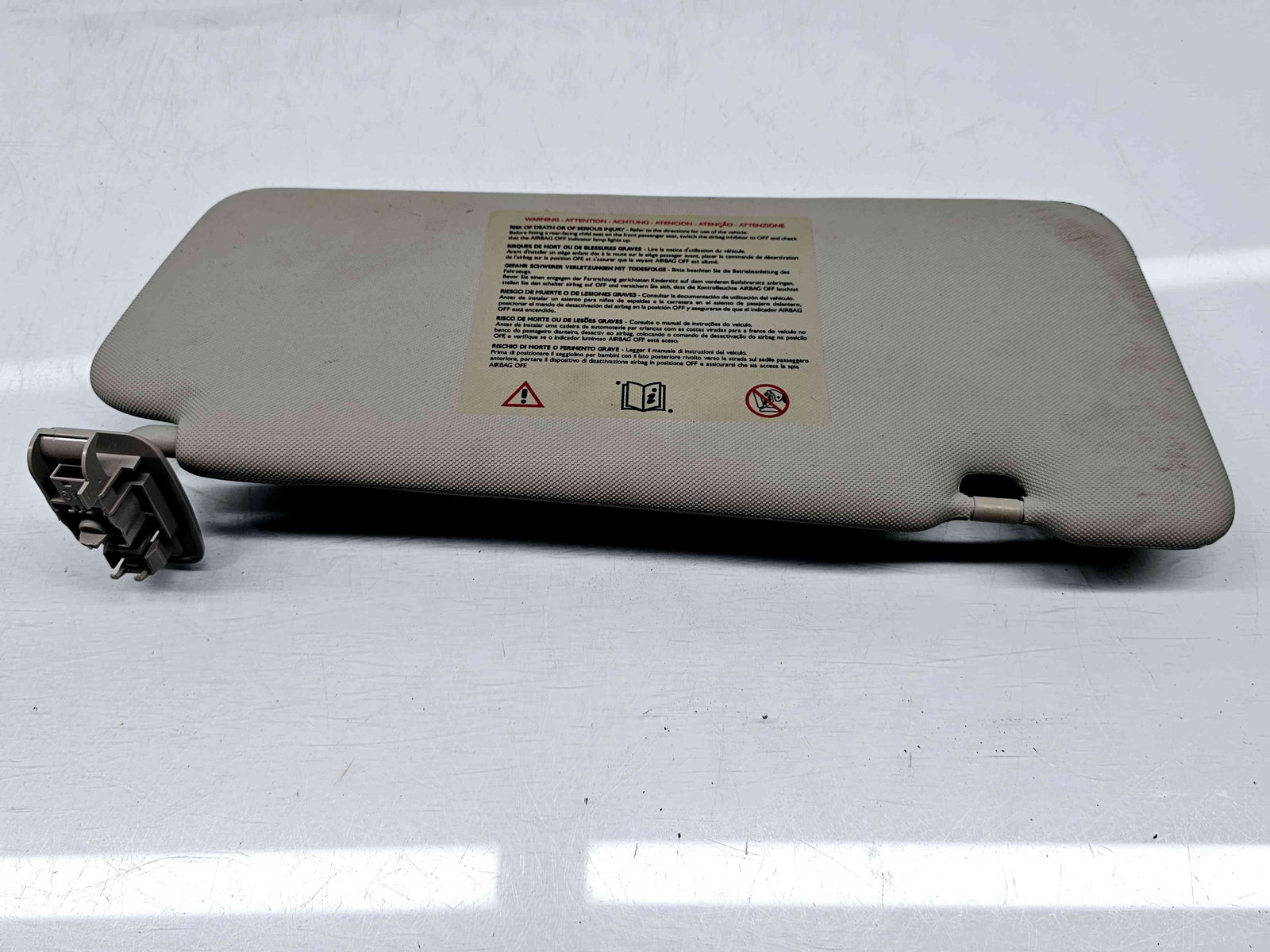 Parasolar stanga Renault Megane 3 (B95) [Fabr 2008-2016] OEM - imagine 1