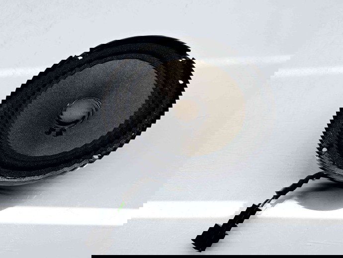  Boxa stanga fata Audi A6 (4F2, C6) facelift [Fabr 2004-2010] 4F0035411