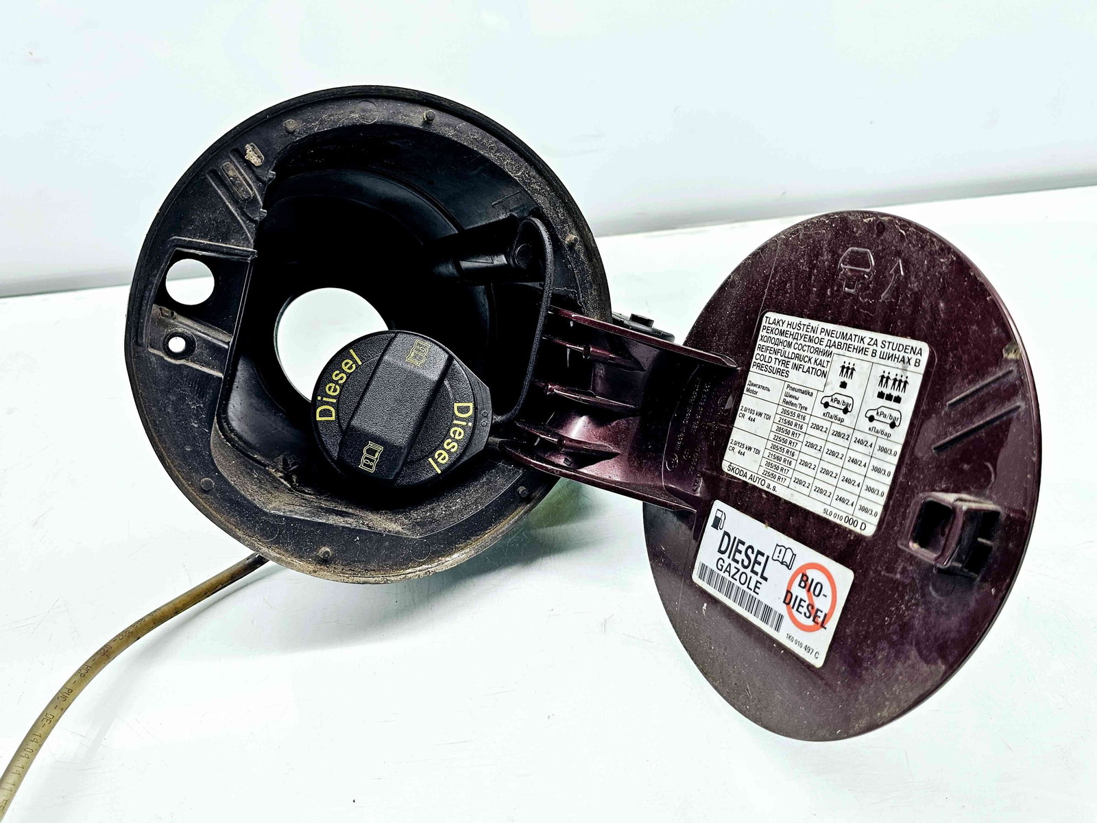 Capac rezervor Skoda Yeti (5L) [Fabr 2009-2020] LF3X - imagine 2