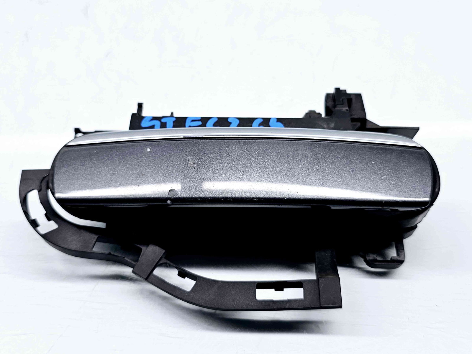 Maner usa stanga fata Audi A6 (4F2, C6) facelift [Fabr 2004-2010] LZ7S - imagine 1