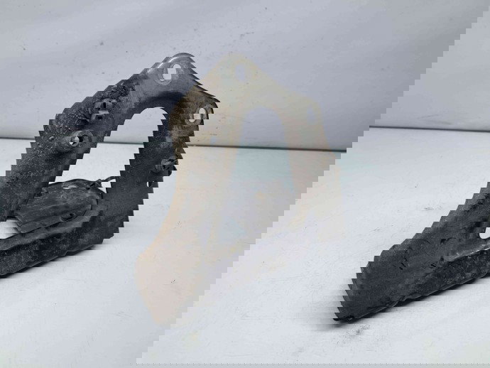 Suport aripa dreapta fata Audi A6 (4F2, C6) [Fabr 2004-2010] 4F0821136A