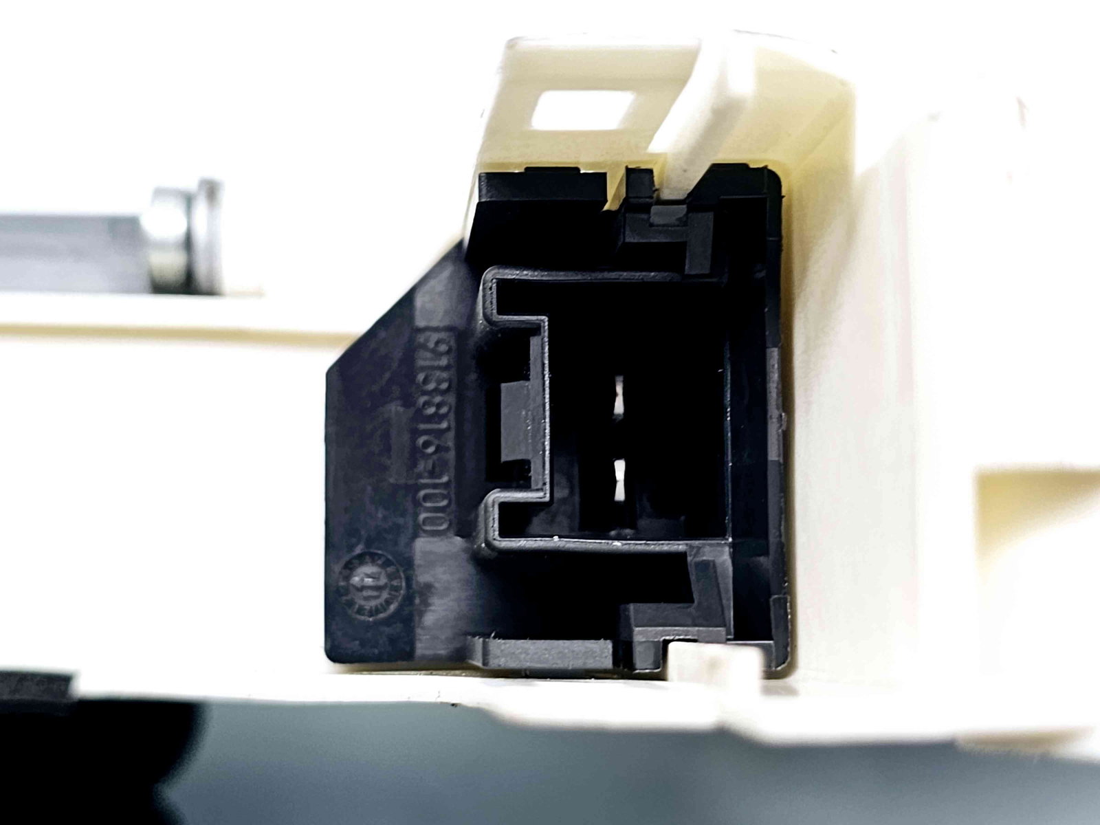 Motoras geam stanga fata Skoda Yeti (5L) [Fabr 2009-2020] 8K0959811A - imagine 2