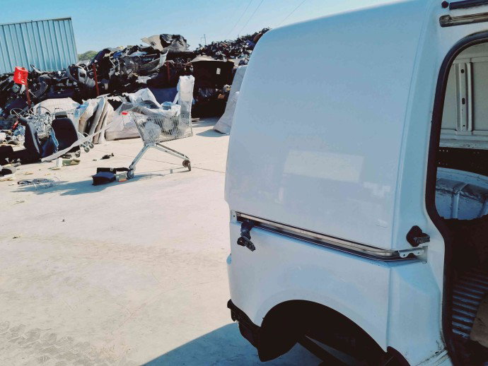 Aripa dreapta spate Volkswagen Caddy IV Van (SAA, SAH) [Fabr 2015-2024] LB9A