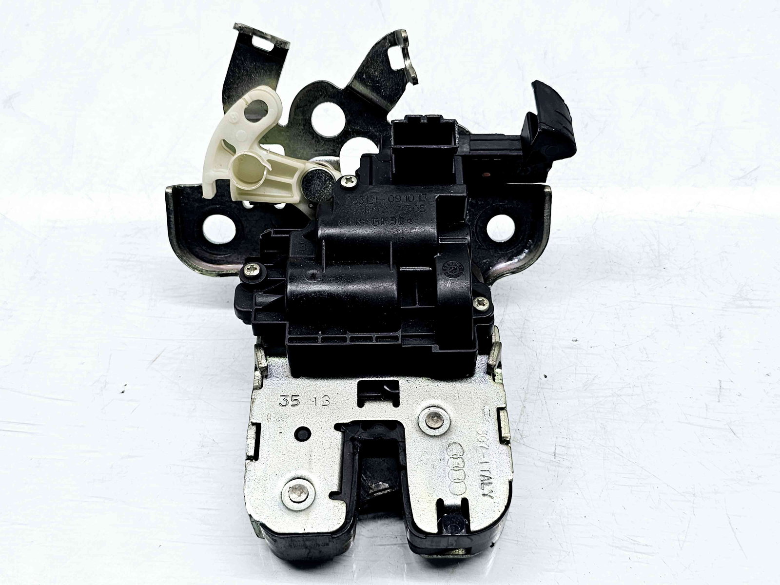 Broasca haion Audi A5 Sportback (8TA) [Fabr 2009-2015] 8R0827505 - imagine 2