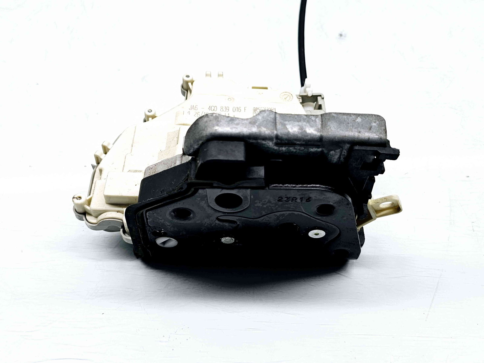 Broasca usa stanga spate Audi A4 (8W2, B9) [Fabr 2015-2023] 4G0839015F - imagine 3