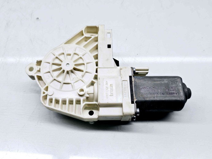 Motoras geam dreapta spate Audi A5 Sportback (8TA) [Fabr 2009-2015] 8K0959801A