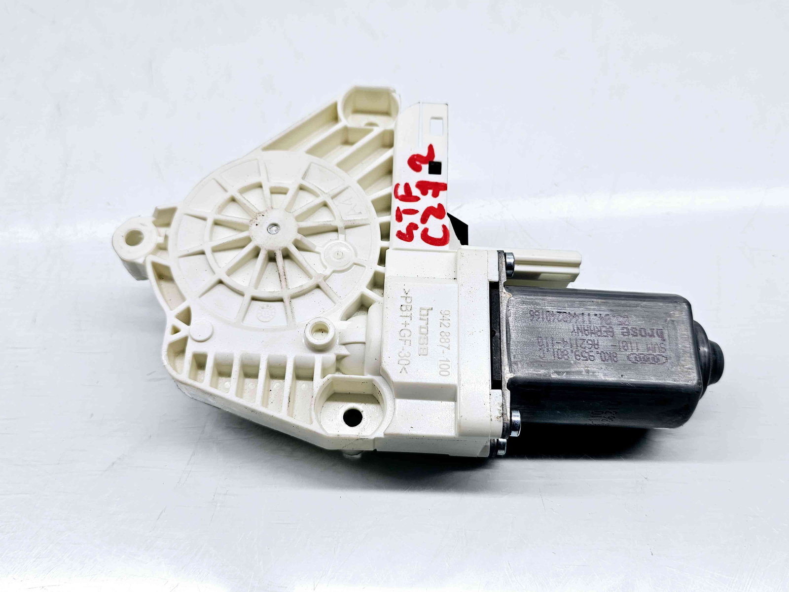 Motoras geam stanga fata Audi A1 (8X1) [Fabr 2010-2018] 8X0959801C - imagine 1